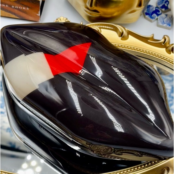 🆕 LULU GUINNESS 🧿 NWOT RARE "Paint the Town (in) Red" Lipstick Lips Clutch - Picture 6 of 14